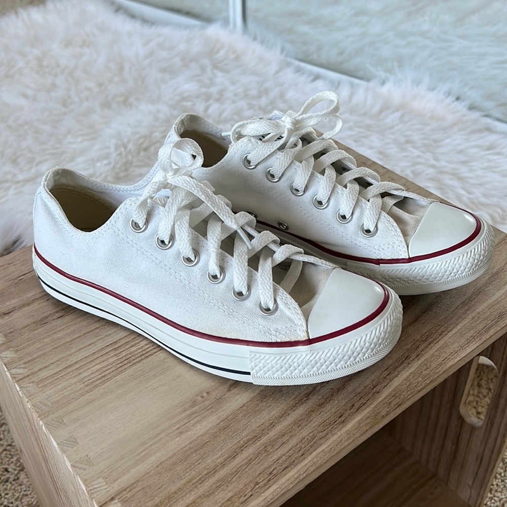 Converse Chuck Taylor all star classic shoes